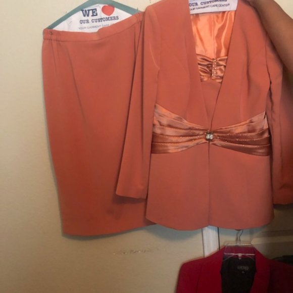 Ben Marc Skirt Set - Picture 2 of 4